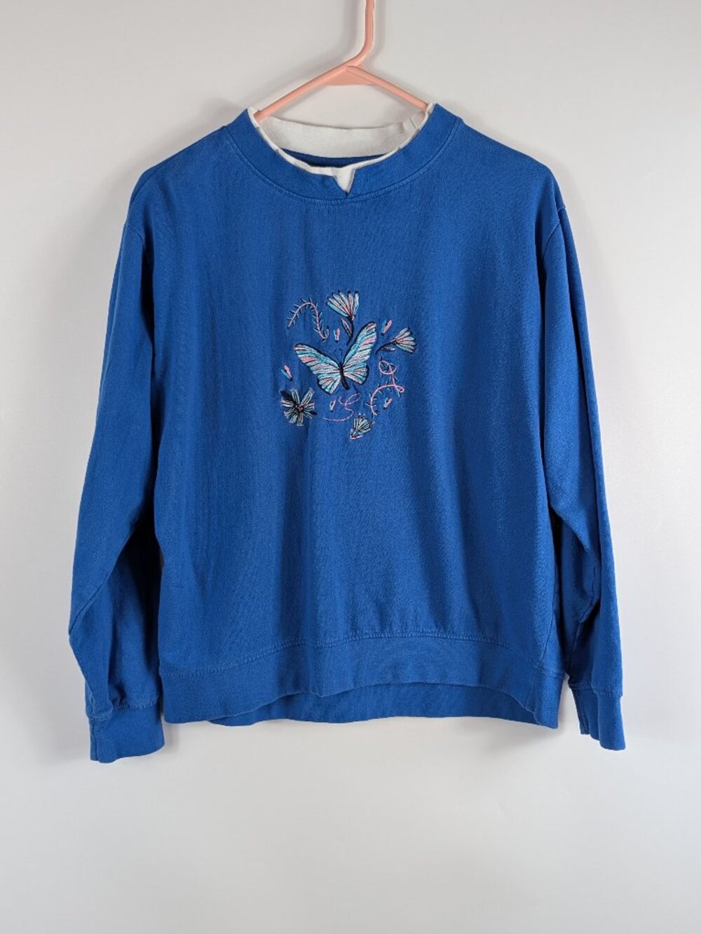 Vintage Gold Coast Embroidered Butterfly Crew Neck Sweatshirt 100% Cotton Large